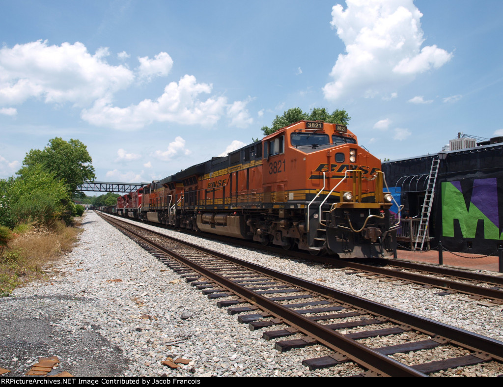 BNSF 3821